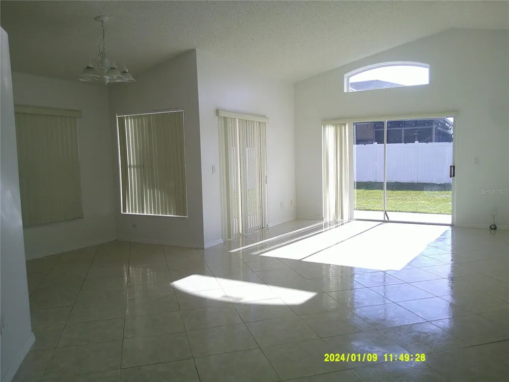 2612 WALDEN COURT Kissimmee, FL 34743