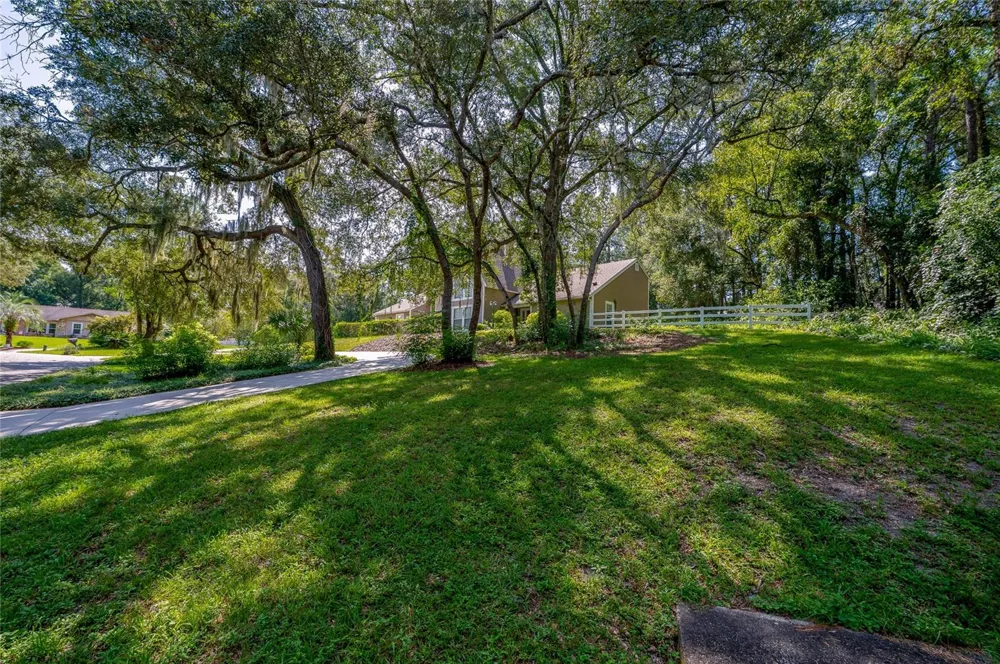 2081 PENNSYLVANIA DRIVE Deland, FL 32724