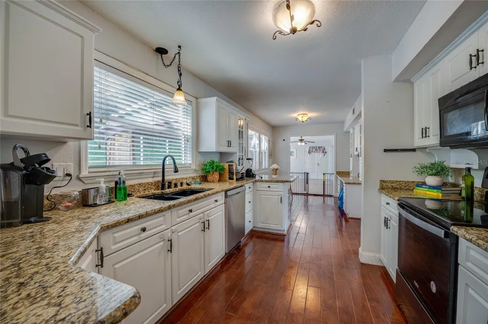 2081 PENNSYLVANIA DRIVE Deland, FL 32724