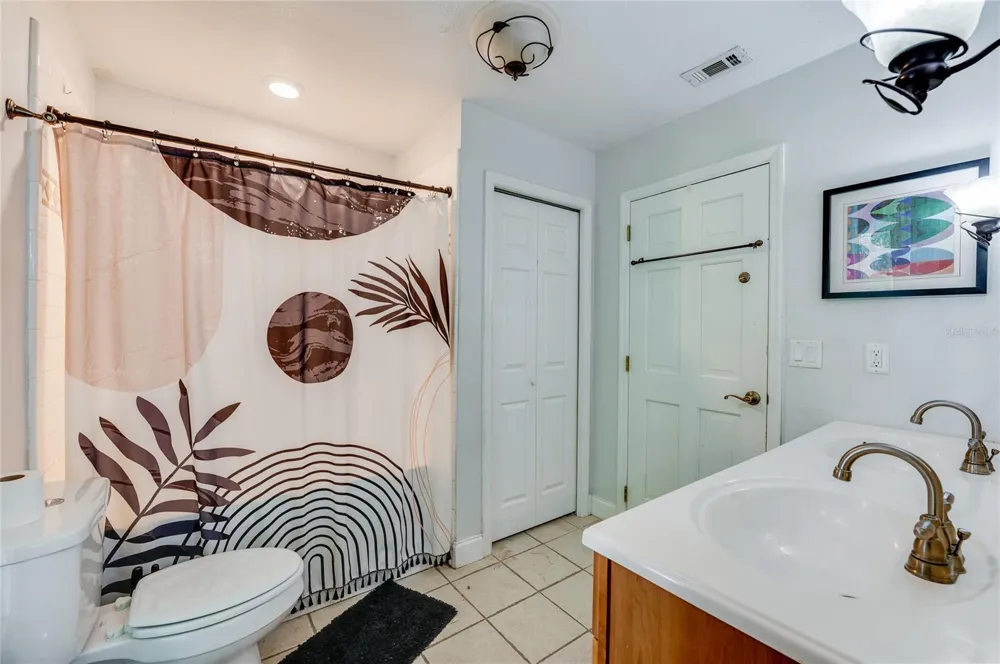 2081 PENNSYLVANIA DRIVE Deland, FL 32724