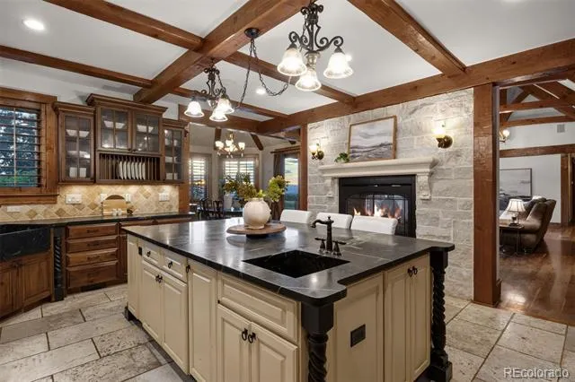 5700 Amber Ridge Drive Castle Pines, CO 80108