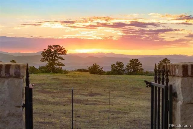 5700 Amber Ridge Drive Castle Pines, CO 80108