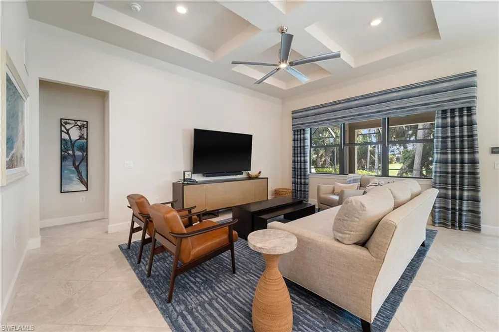 9406 Greyhawk Trail Naples, FL 34120