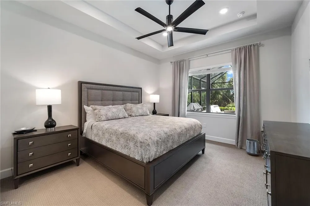 9406 Greyhawk Trail Naples, FL 34120