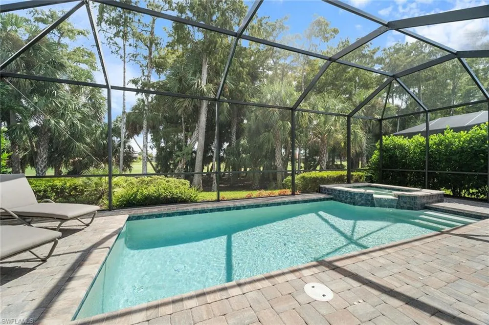 9406 Greyhawk Trail Naples, FL 34120