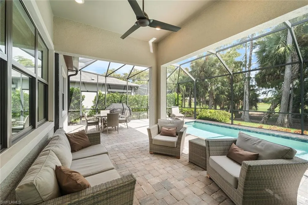 9406 Greyhawk Trail Naples, FL 34120