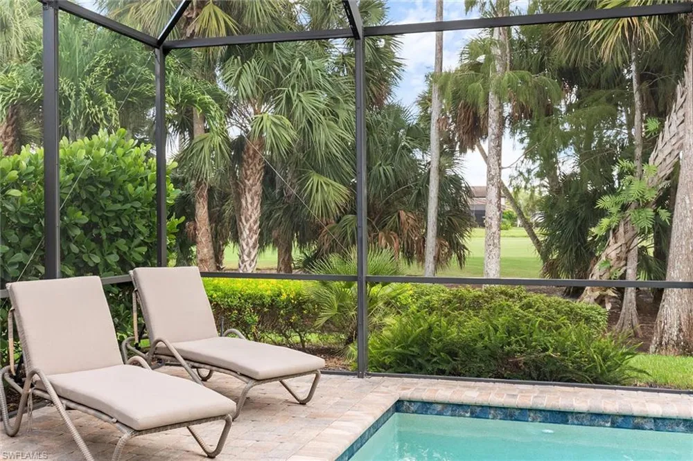 9406 Greyhawk Trail Naples, FL 34120