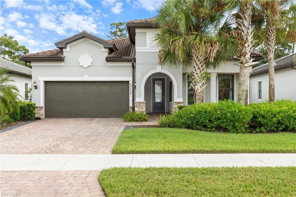 9406 Greyhawk Trail Naples, FL 34120
