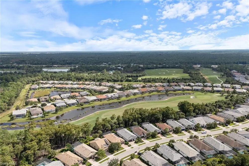 9406 Greyhawk Trail Naples, FL 34120