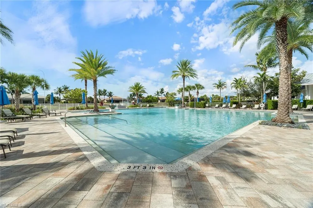 9406 Greyhawk Trail Naples, FL 34120