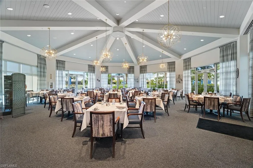 9406 Greyhawk Trail Naples, FL 34120