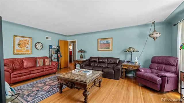 28 Logan Avenue Colorado Springs, CO 80909