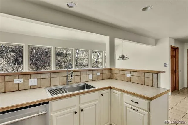 12183 Arnett Ranch Road Littleton, CO 80127