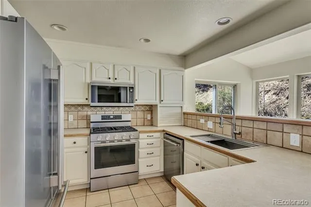 12183 Arnett Ranch Road Littleton, CO 80127
