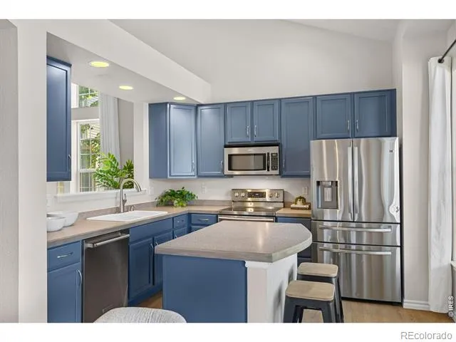 933 Ninebark Lane Longmont, CO 80503