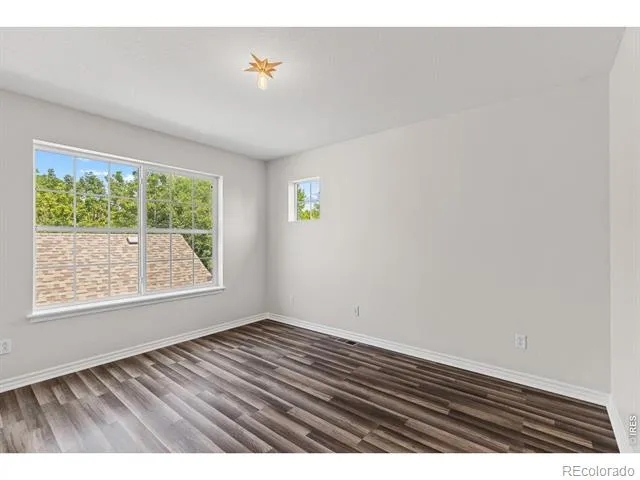 933 Ninebark Lane Longmont, CO 80503