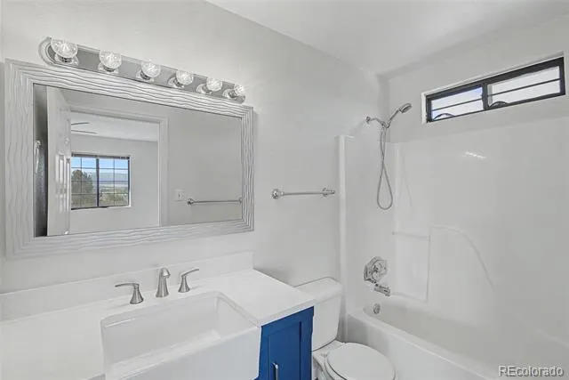 242 W Del Ray Drive Pueblo, CO 81007