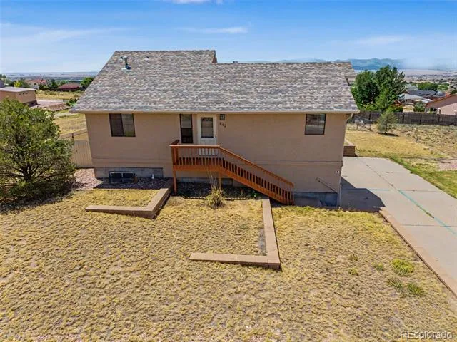 242 W Del Ray Drive Pueblo, CO 81007