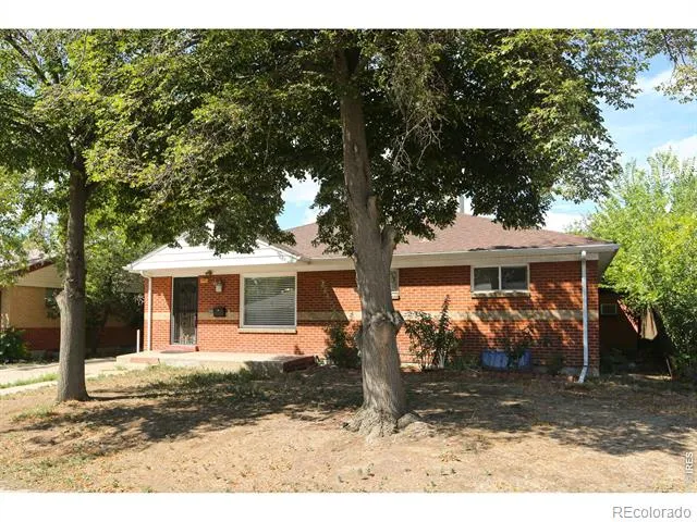 7493 Raritan Street Denver, CO 80221