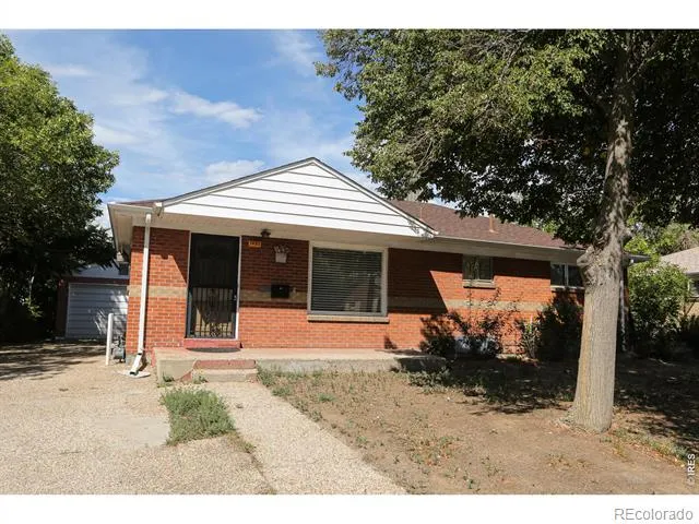 7493 Raritan Street Denver, CO 80221