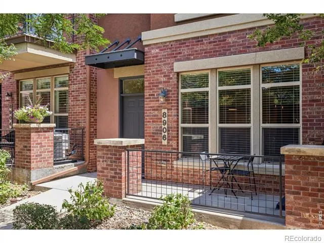 8906 E Nichols Place Centennial, CO 80112