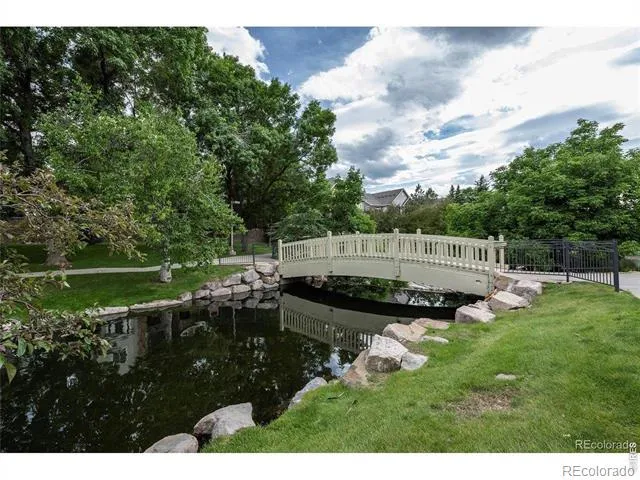 8906 E Nichols Place Centennial, CO 80112