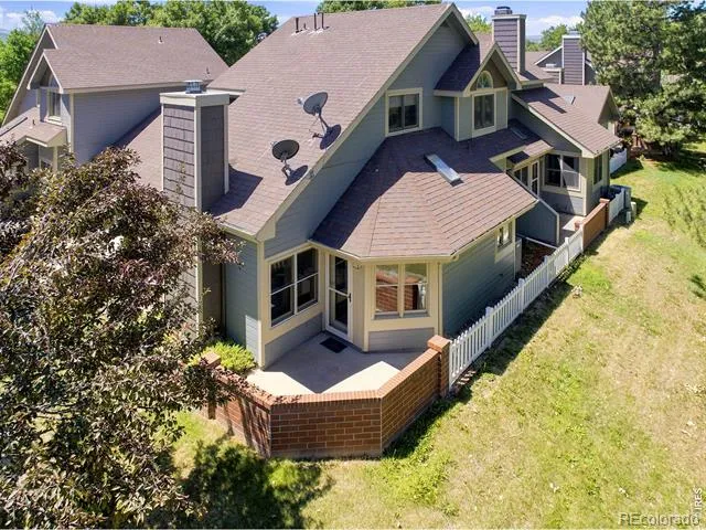 1050 Cunningham Drive #3 Fort Collins, CO 80526