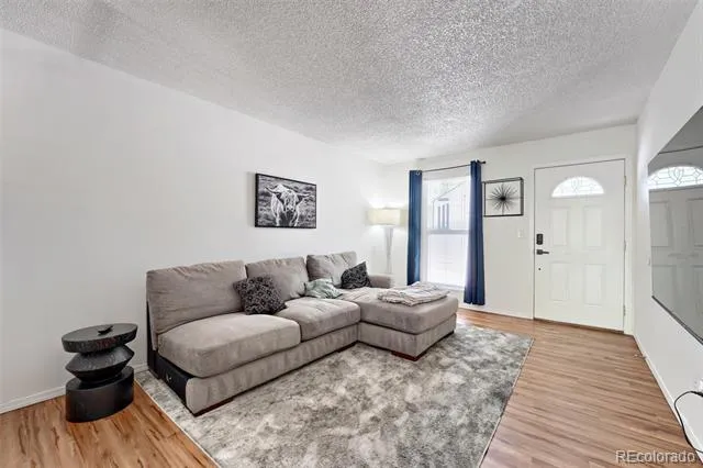 19713 E Girard Avenue Aurora, CO 80013