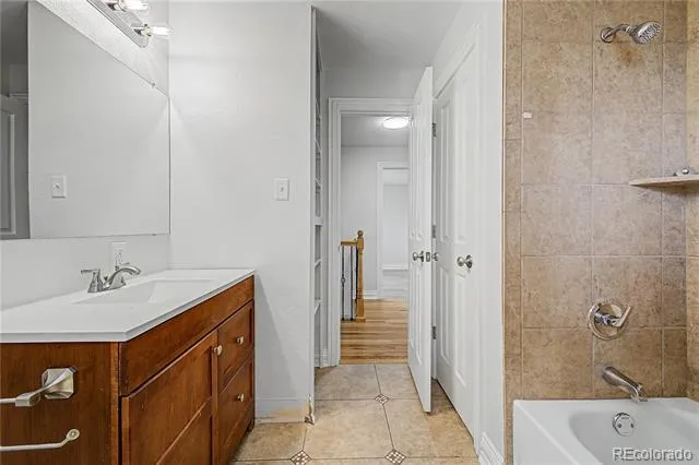 328 Troy Street Aurora, CO 80011