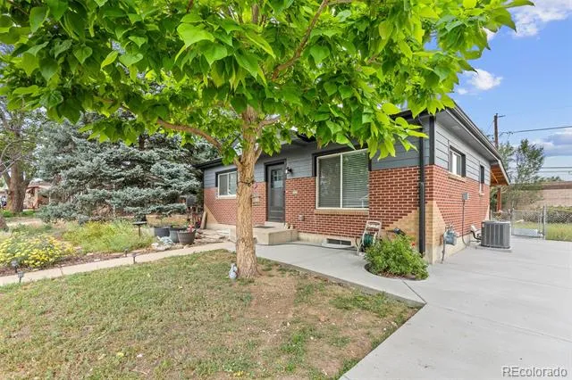 2041 Samuel Drive Denver, CO 80221
