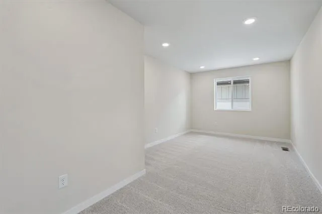5772 Indigo Rose Street Aurora, CO 80019