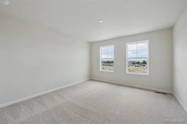 5772 Indigo Rose Street Aurora, CO 80019