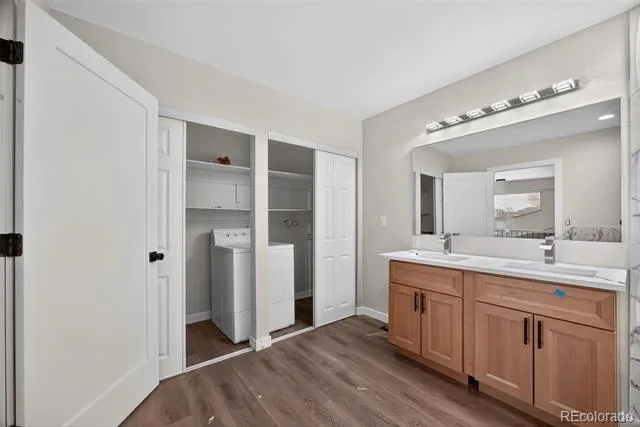 4180 S Monaco Parkway Denver, CO 80237