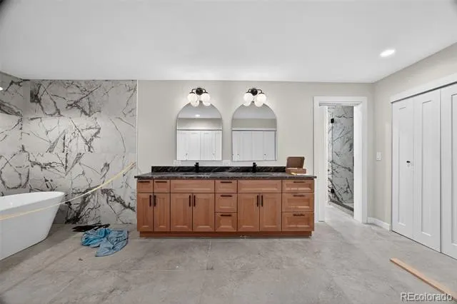 4180 S Monaco Parkway Denver, CO 80237