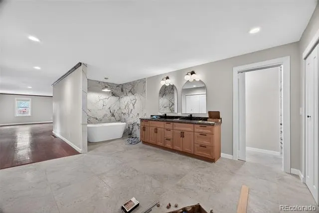 4180 S Monaco Parkway Denver, CO 80237