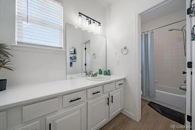 23043 E Ontario Drive #105 Aurora, CO 80016