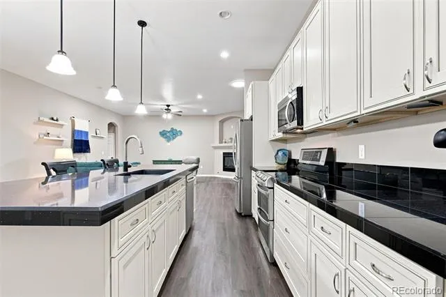 283 S 25th Avenue Brighton, CO 80601