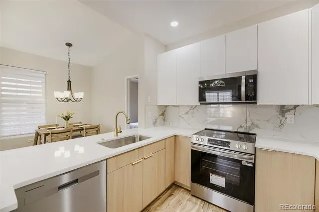 4045 S Crystal Circle #204 Aurora, CO 80014