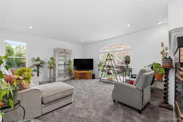 6 Eagle Nest Lane Lyons, CO 80540