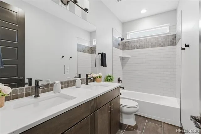 21412 E 61st Drive Aurora, CO 80019