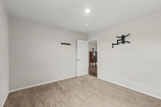 7229 Shavano Avenue Longmont, CO 80504