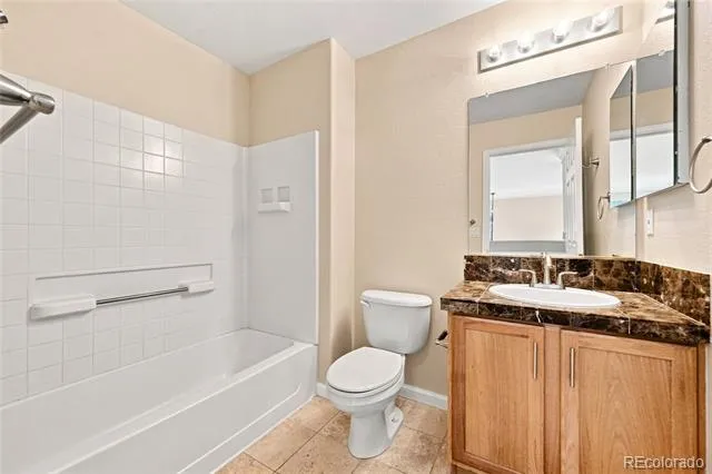 4486 Lyndenwood Point Highlands Ranch, CO 80130