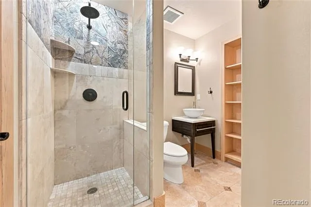4486 Lyndenwood Point Highlands Ranch, CO 80130