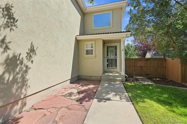 4486 Lyndenwood Point Highlands Ranch, CO 80130