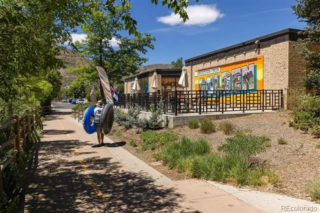 18285 W 57th Place Golden, CO 80403