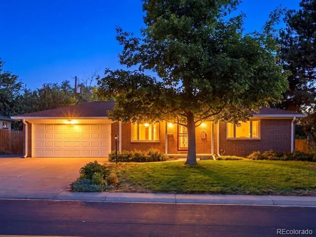 275 Moline Street Aurora, CO 80010