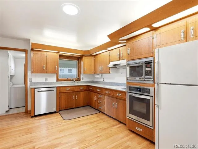 275 Moline Street Aurora, CO 80010