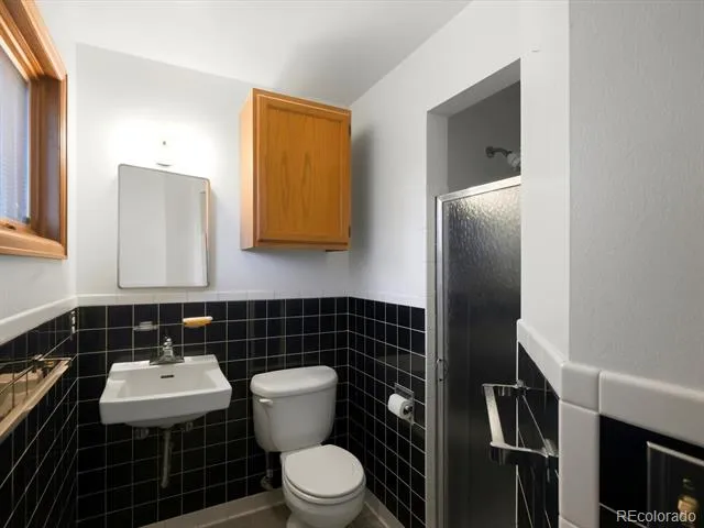 275 Moline Street Aurora, CO 80010