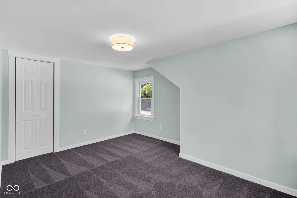 3415 Westenedge Drive Columbus, IN 47203