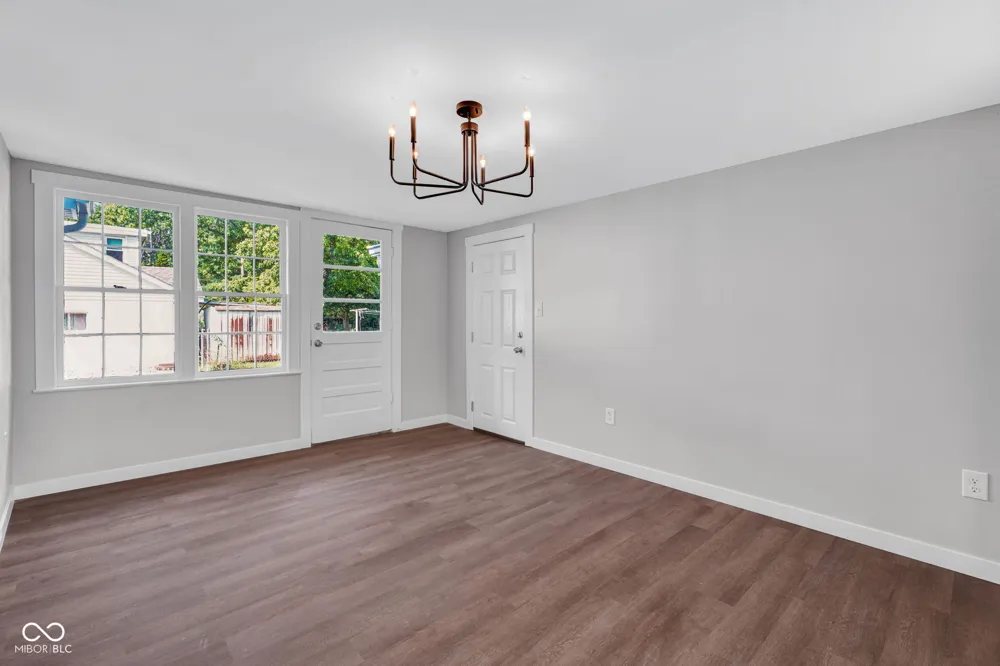 3415 Westenedge Drive Columbus, IN 47203